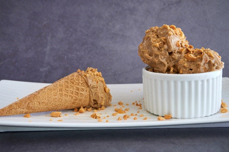 Glace au beurre de cacahuète et pépites de chocolat