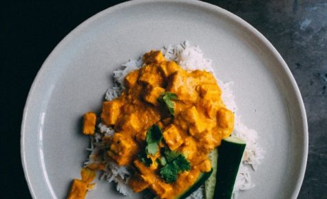 Sauté de tofu au beurre de cacahuète